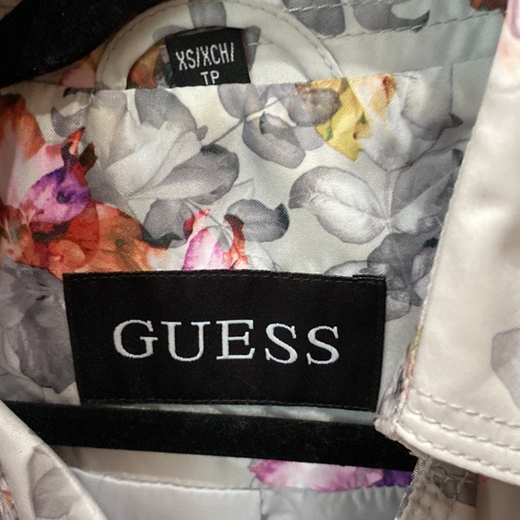 GUESS Raincoat - Picture 4 of 4